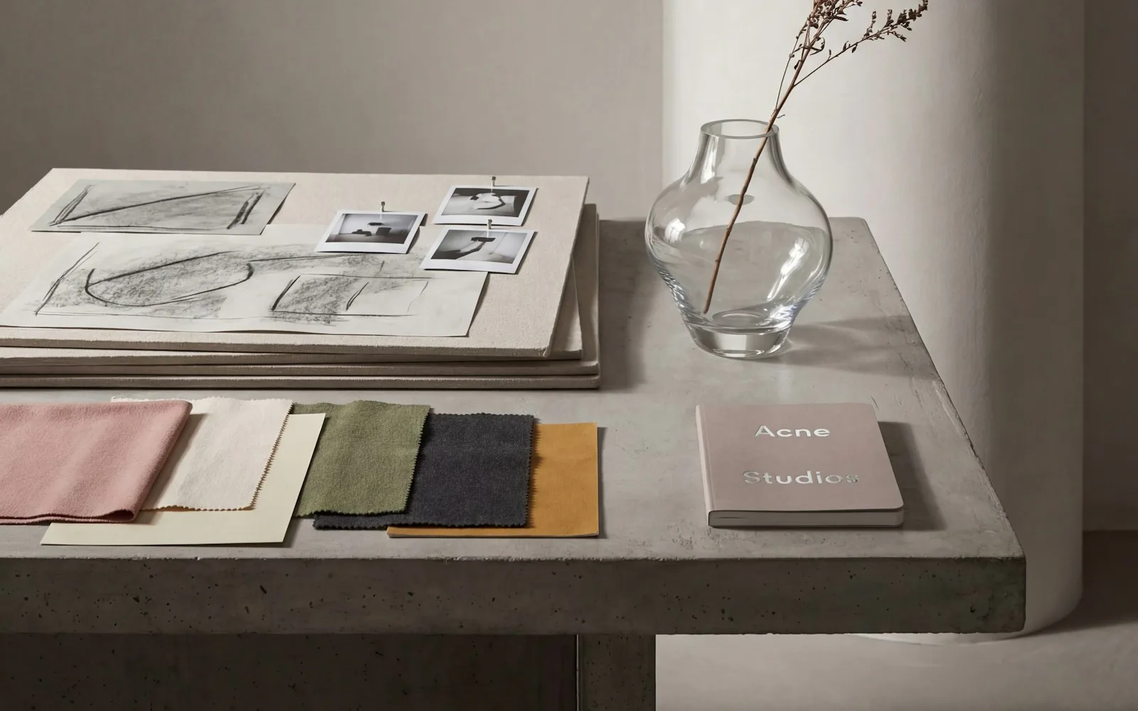 Stoffmuster und Designhinweise zum Vergleich von Materialien für den Bekleidungsdruck